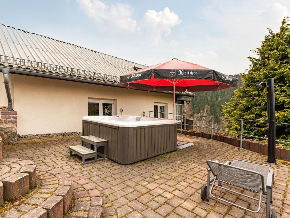 Majestic Holiday Home With Jacuzzi Unterschönau Eksteriør billede