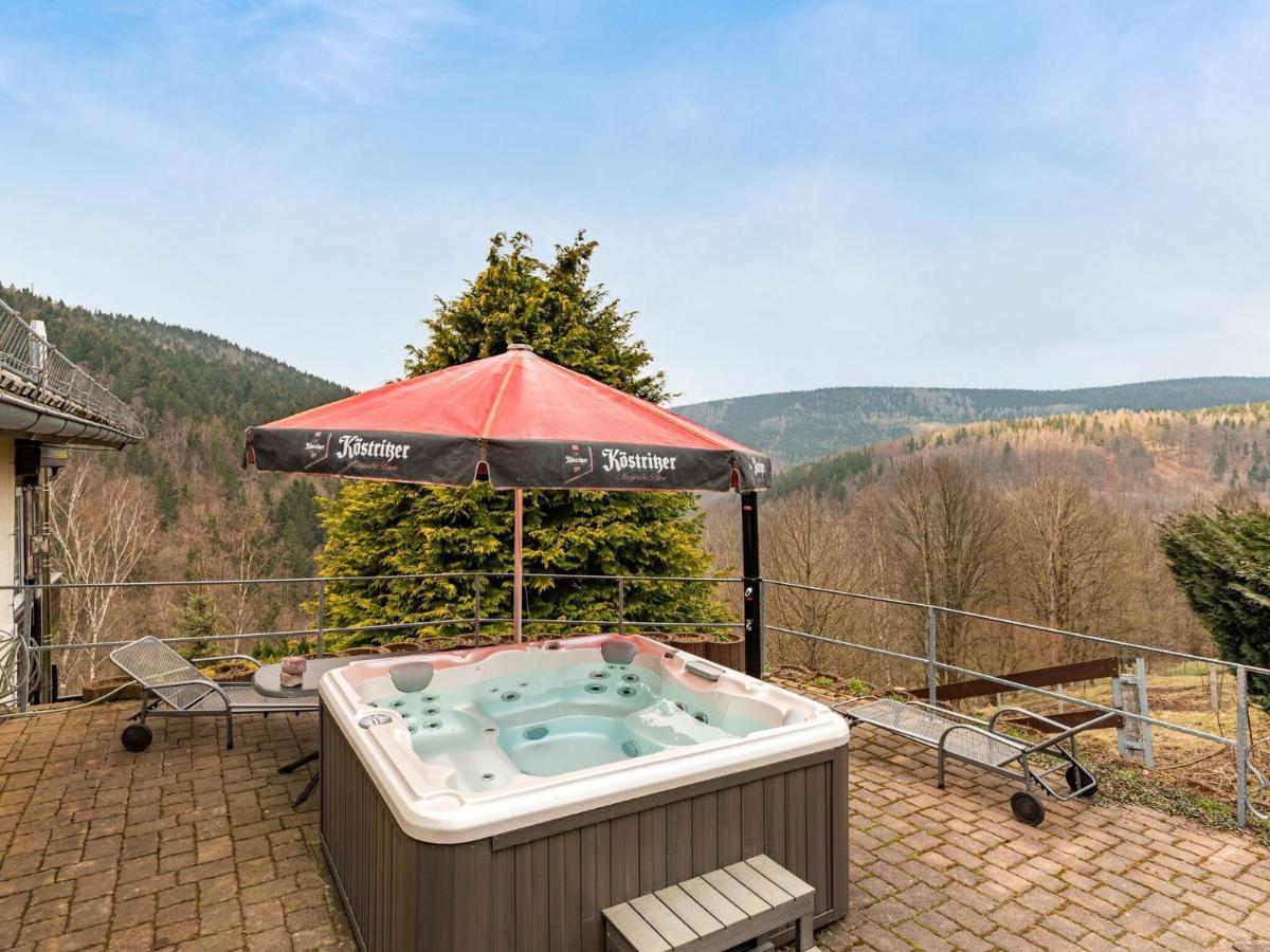 Majestic Holiday Home With Jacuzzi Unterschönau Eksteriør billede
